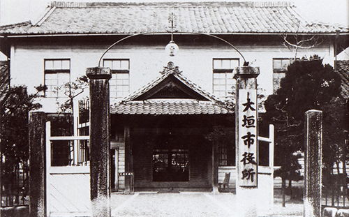 市制施行当時の市庁舎／大正7年