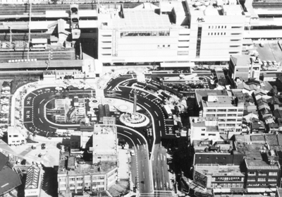 大垣駅前広場完成／昭和62年