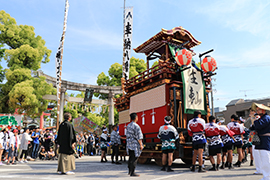八幡神社前の様子